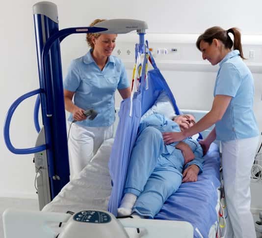 Arjo Maxi Move power patient lift - Image 2