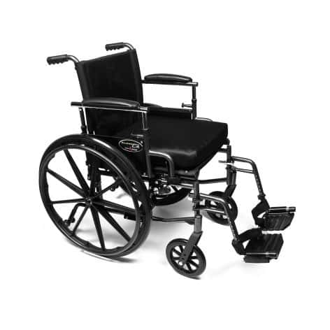 Everest & Jennings Traveler L4 Wheelchair - Image 3