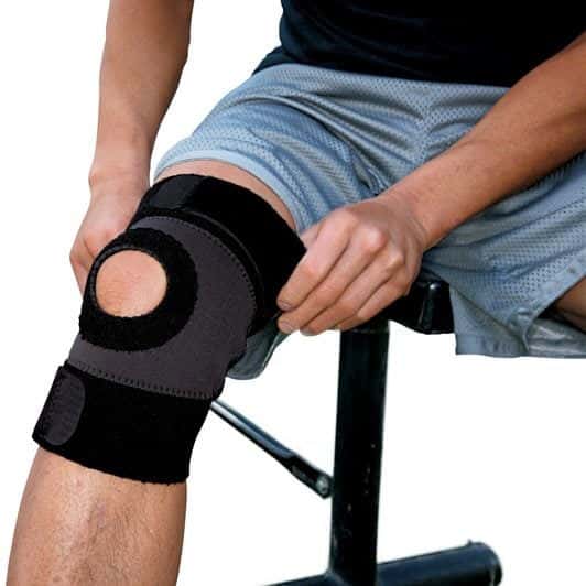 3M FUTURO Sport Moisture Control Knee Brace - Image 2