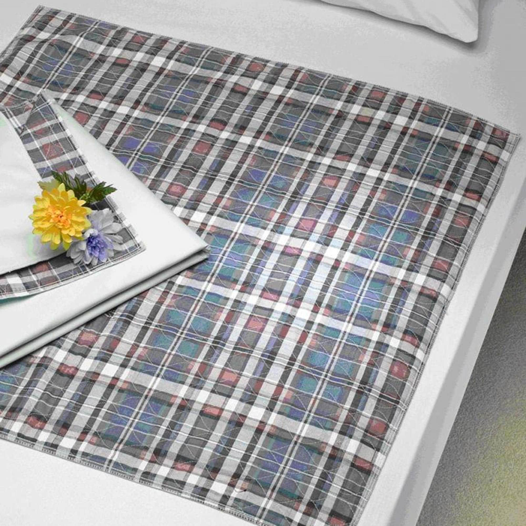 Beck's Classic Highland Blue Plaid Reusable Underpads, Heavy Absorbency - Image 3