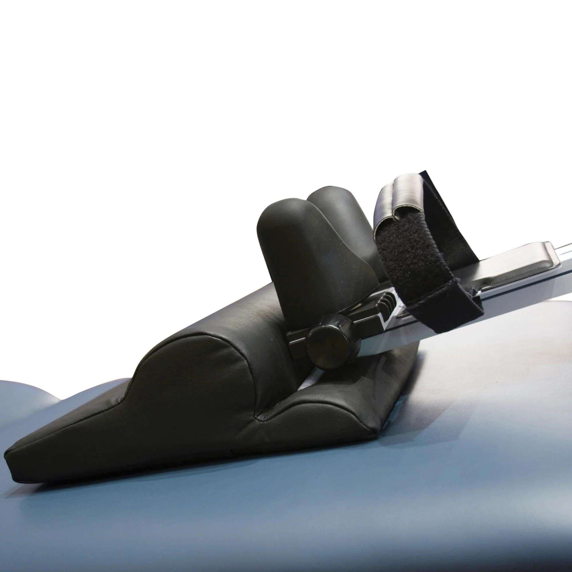 Core RB Traction Pillow Black - Image 2