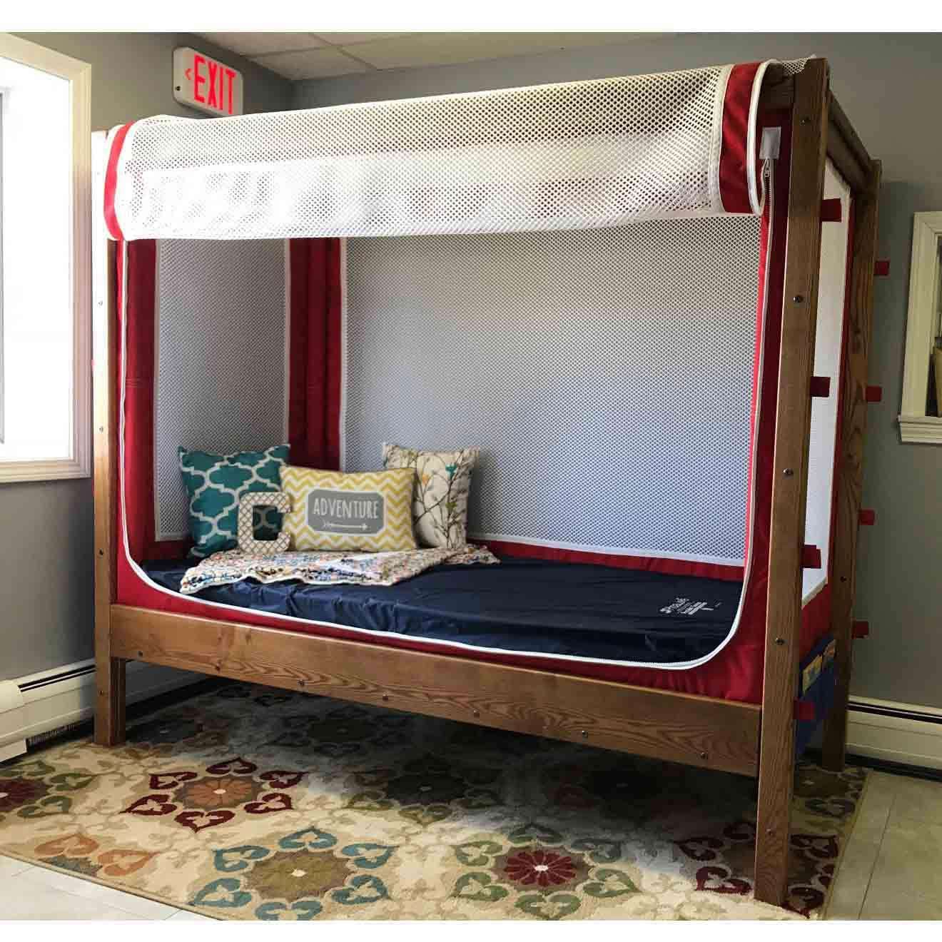 Courtney enclosed canopy bed - Image 2
