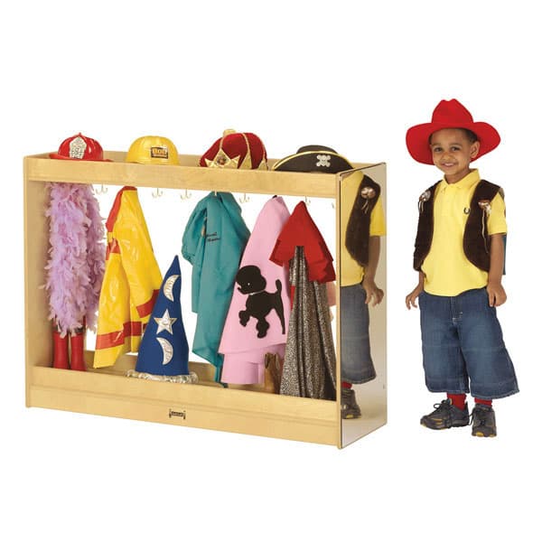 Jonti-Craft dress-up island - Image 1