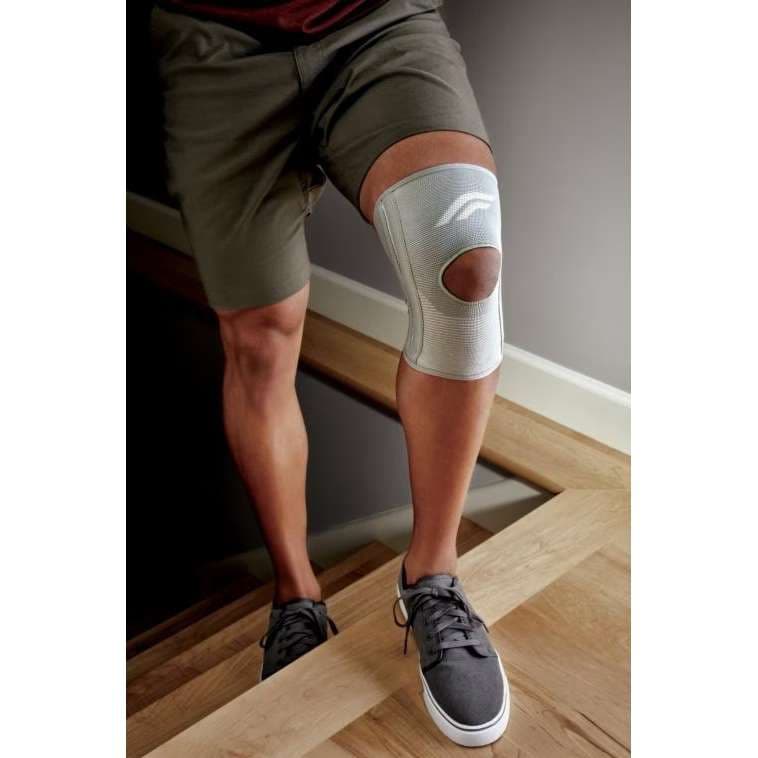 3M Futuro Compression Stabilizing Knee Support - Image 2