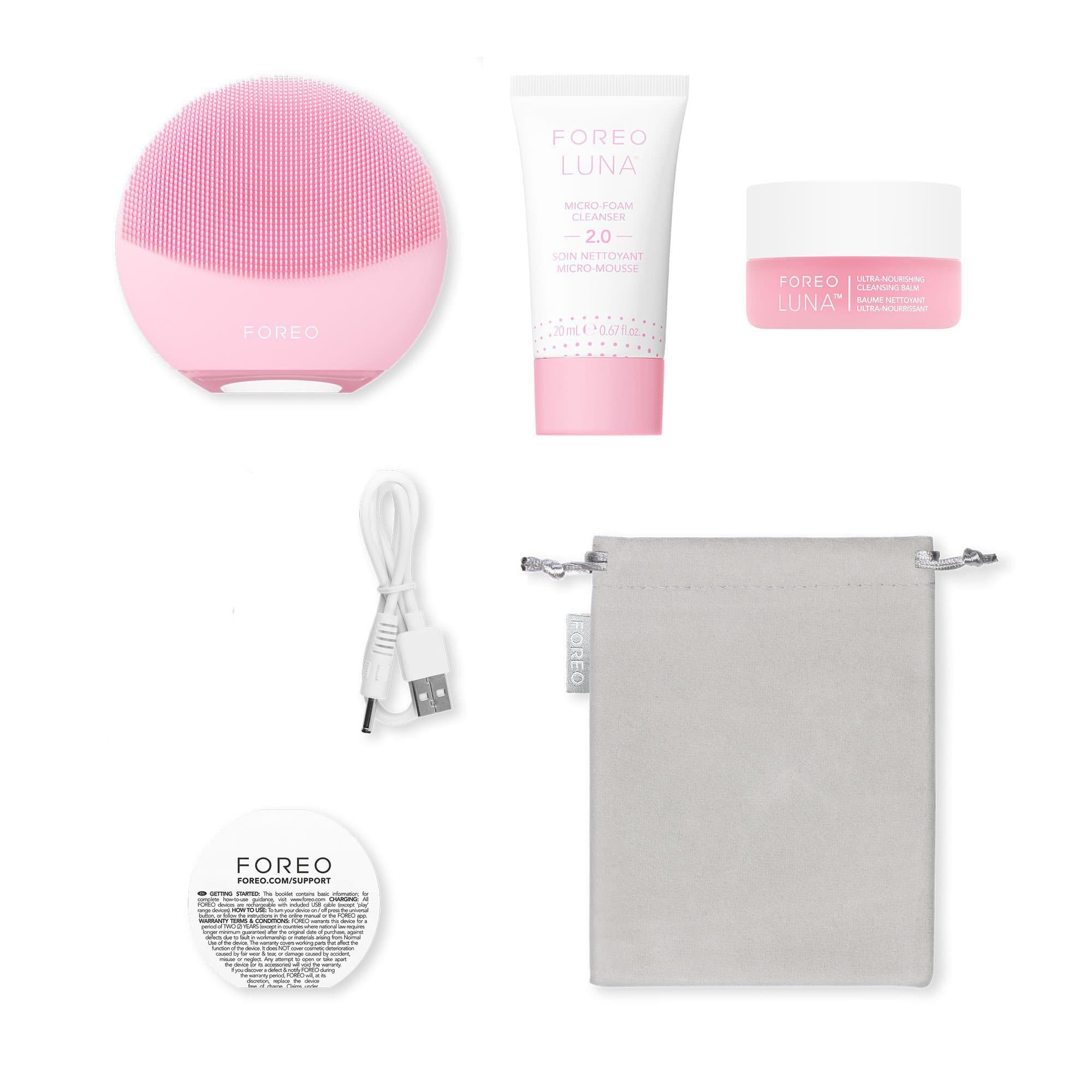 Foreo LUNA 4 Mini Swedish Skin Care Essentials Set - Each