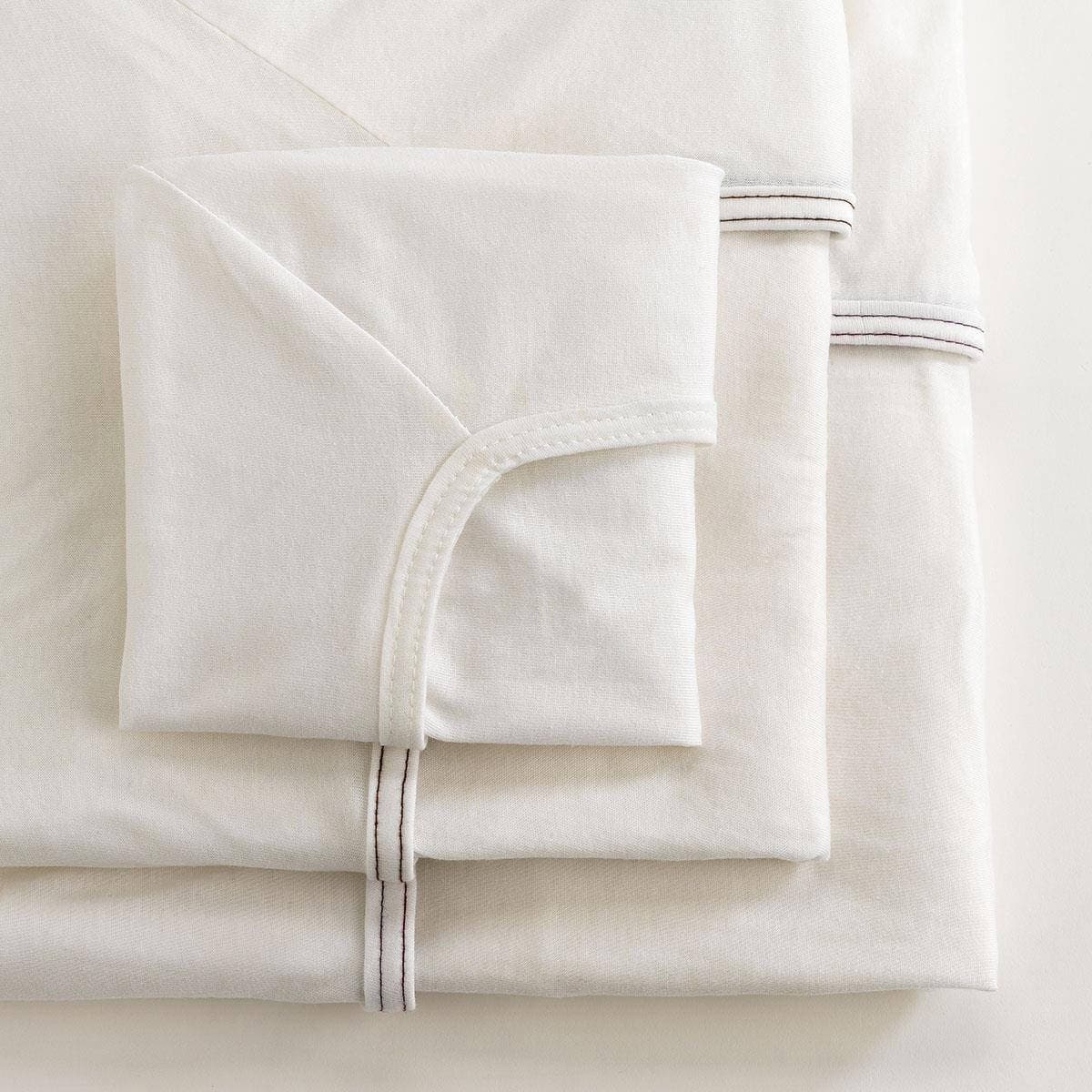 Medline Crib Fitted Bed Sheet, 30" × 56" × 10" - Dozen of 12