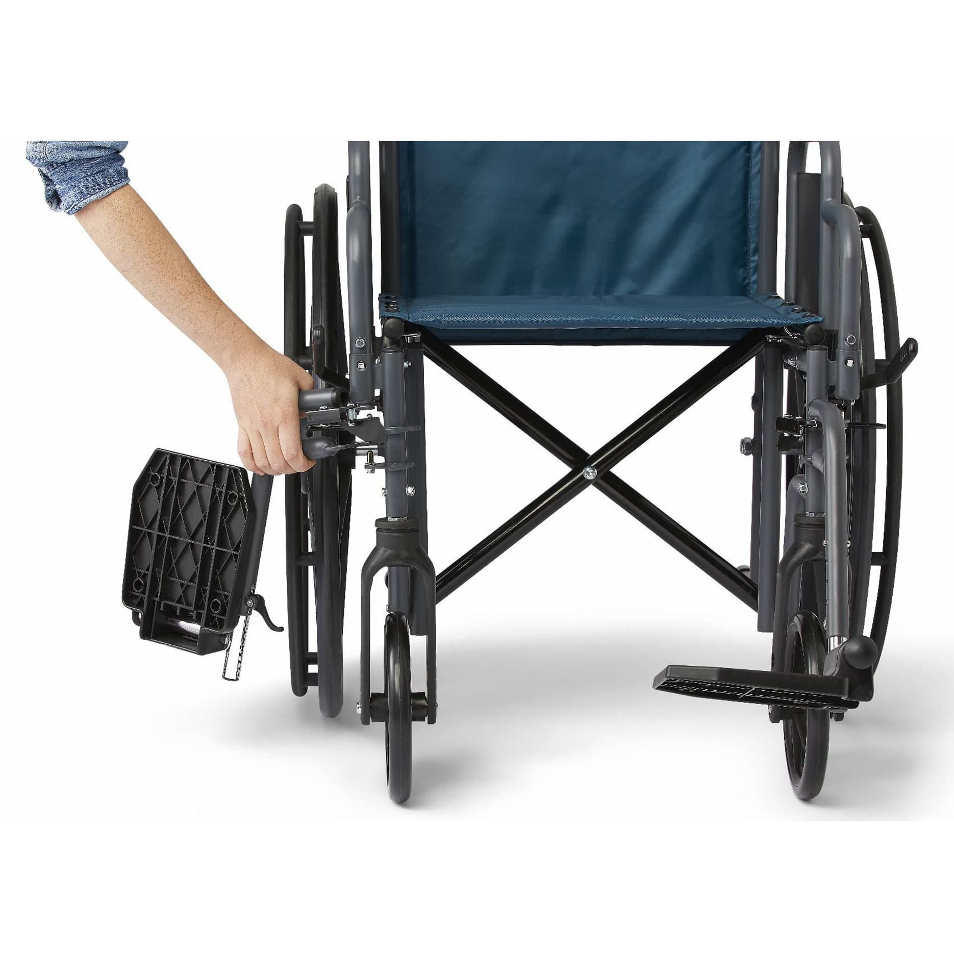 Medline K1 Basic Lightweight Wheelchair - Image 4