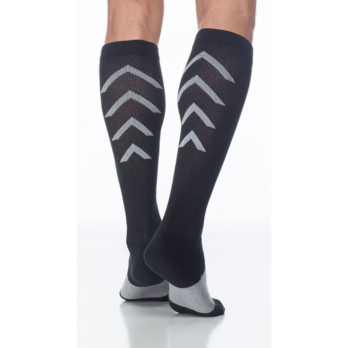Sigvaris Athletic Recovery Unisex Calf High Compression Socks, 15-20mmHg - Image 2