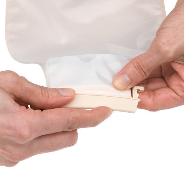 Premier 1-Piece Drainable Ostomy Pouch with Flat Flextend Barrier, Clamp Closure and Tape - Image 5