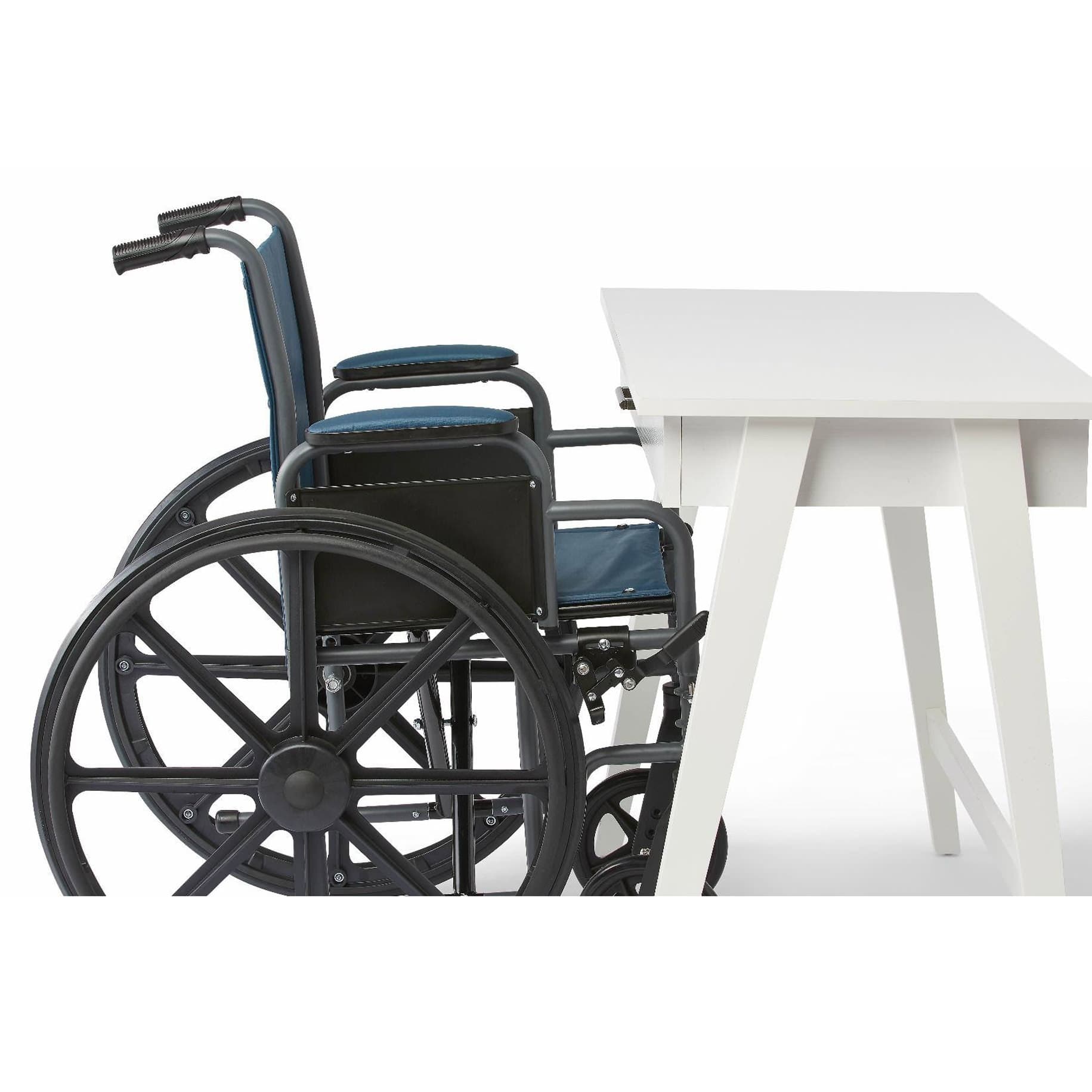 Medline K1 Basic Lightweight Wheelchair - Image 5