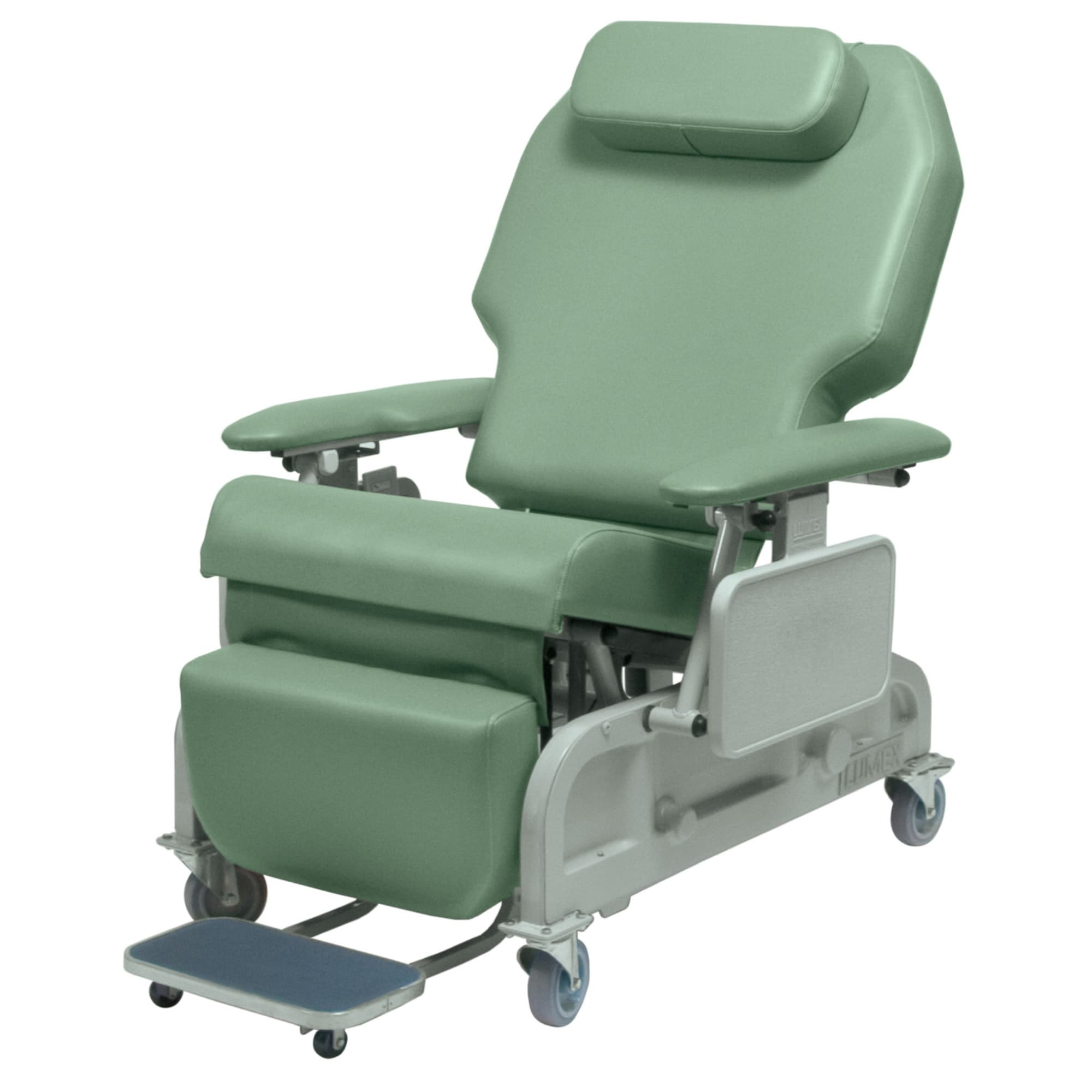 Lumex Powered Bariatric Recliner - Image 4